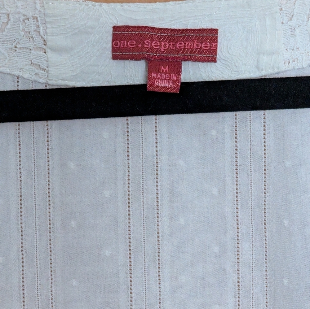 Anthropologie One September Off White Short Sleeve, Flowy, Super Cute Embroidery - Picture 2 of 2
